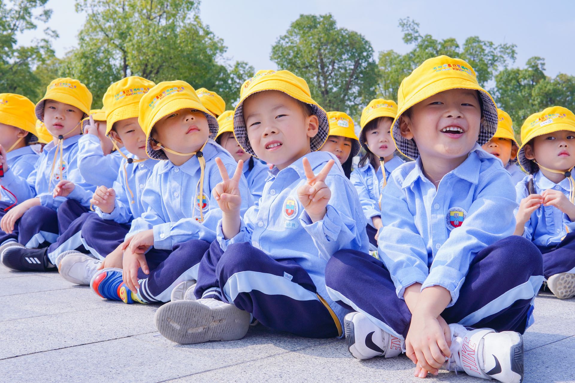 首页| 格林幼儿园始建于2011年,位于江苏省苏州市吴江区流虹路492号